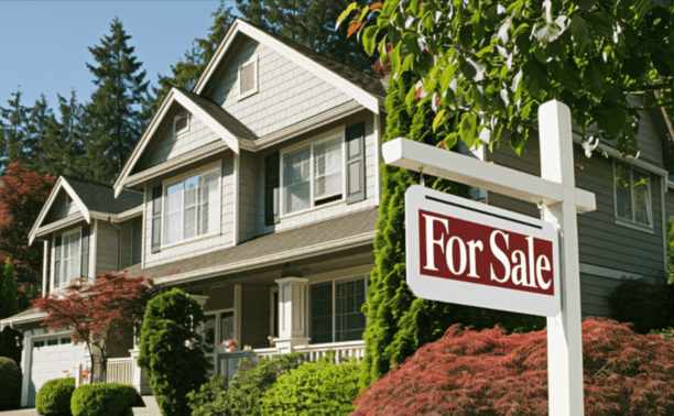 Should You Sell a Rental Property with Tenants Still In It?